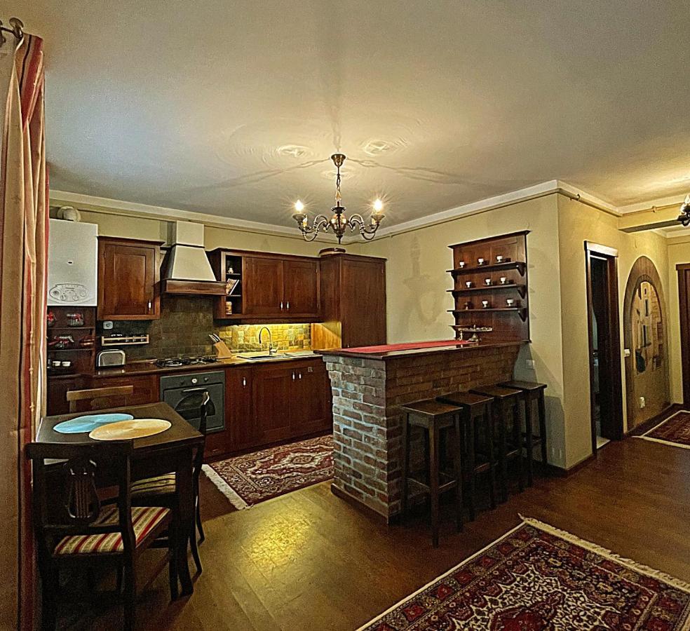 Antik Apartment Sibiu Luaran gambar